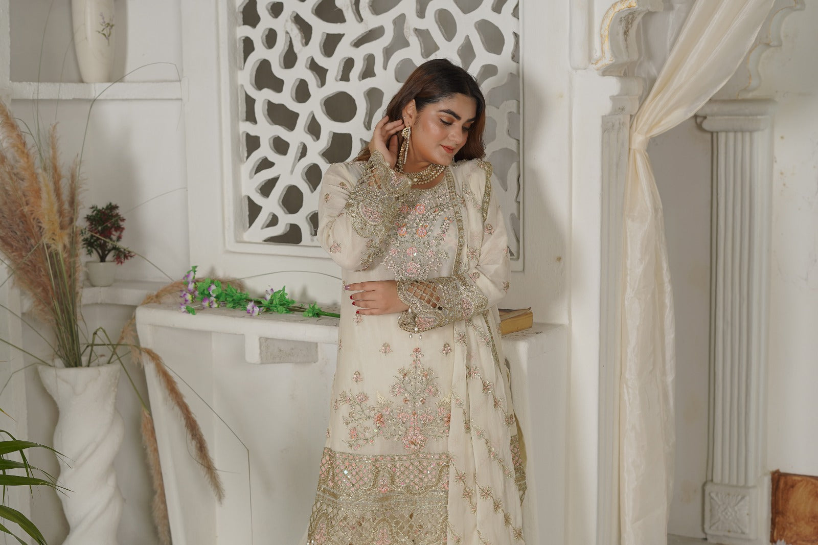 SS-1035 – Off-White Gharara Set by Sundar Stitch ✨