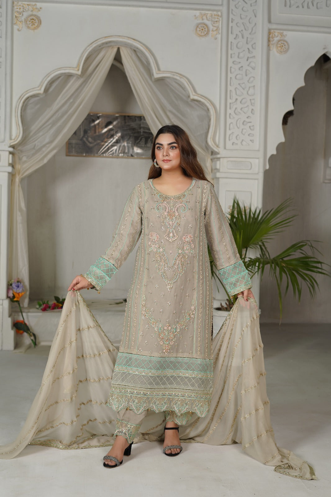 SS-1036 – Grey Chiffon Kurta Set by Sundar Stitch ✨