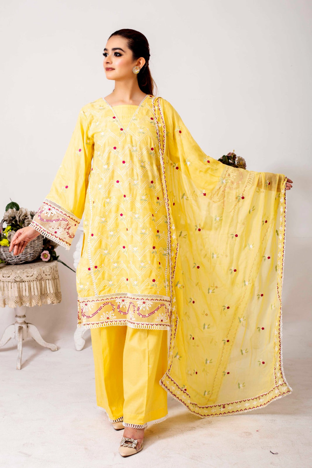 SS-1018 – Elegant Yellow Chiffon Embroidered Kurta Set 🌼