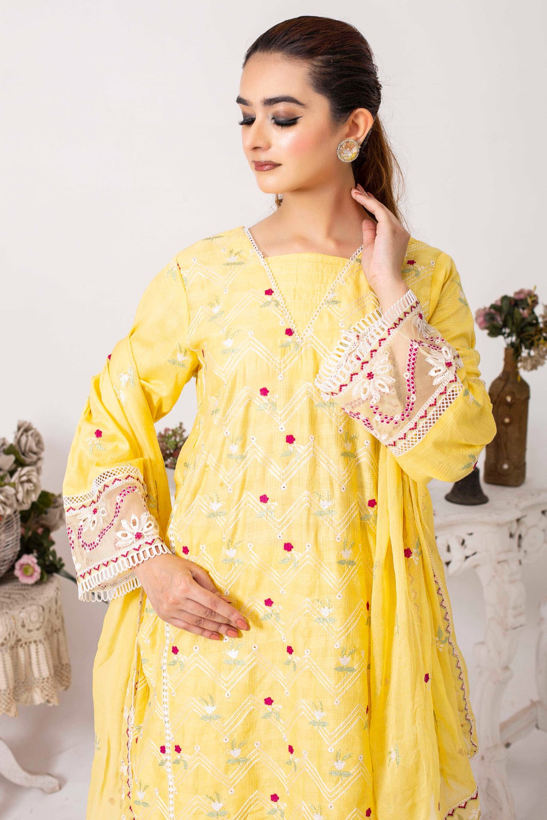 SS-1018 – Elegant Yellow Chiffon Embroidered Kurta Set 🌼