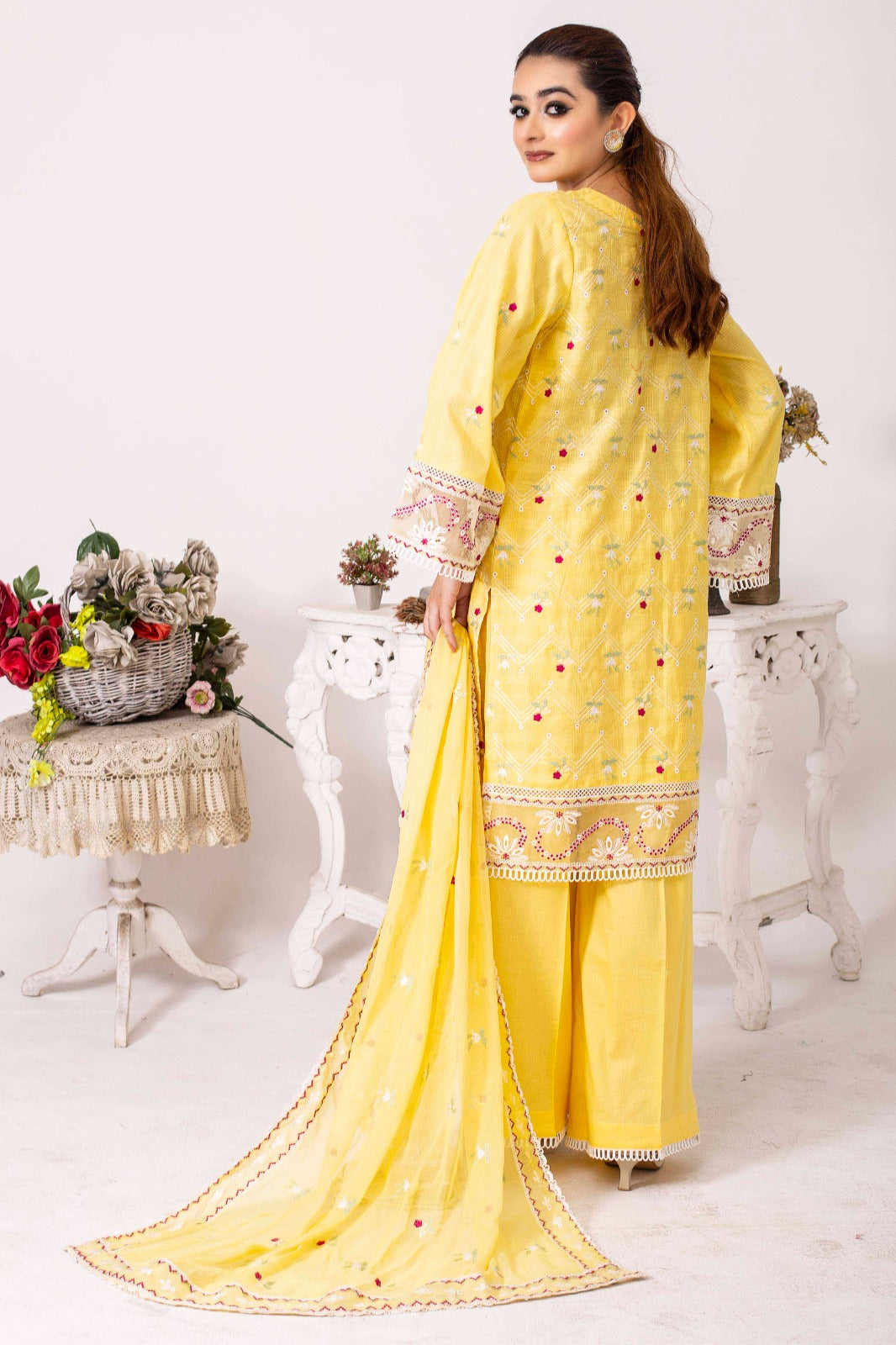 SS-1018 – Elegant Yellow Chiffon Embroidered Kurta Set 🌼