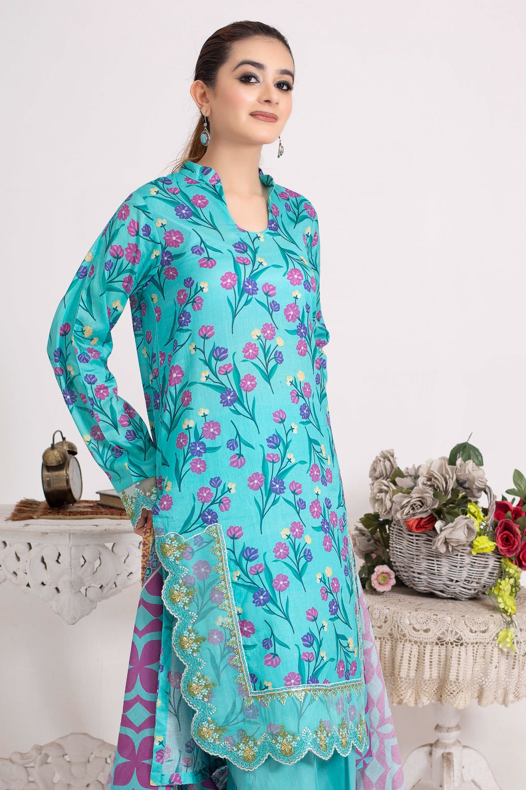 SS-1017 – Dark Cyan Patchwork Lawn Kurta Set 🌿