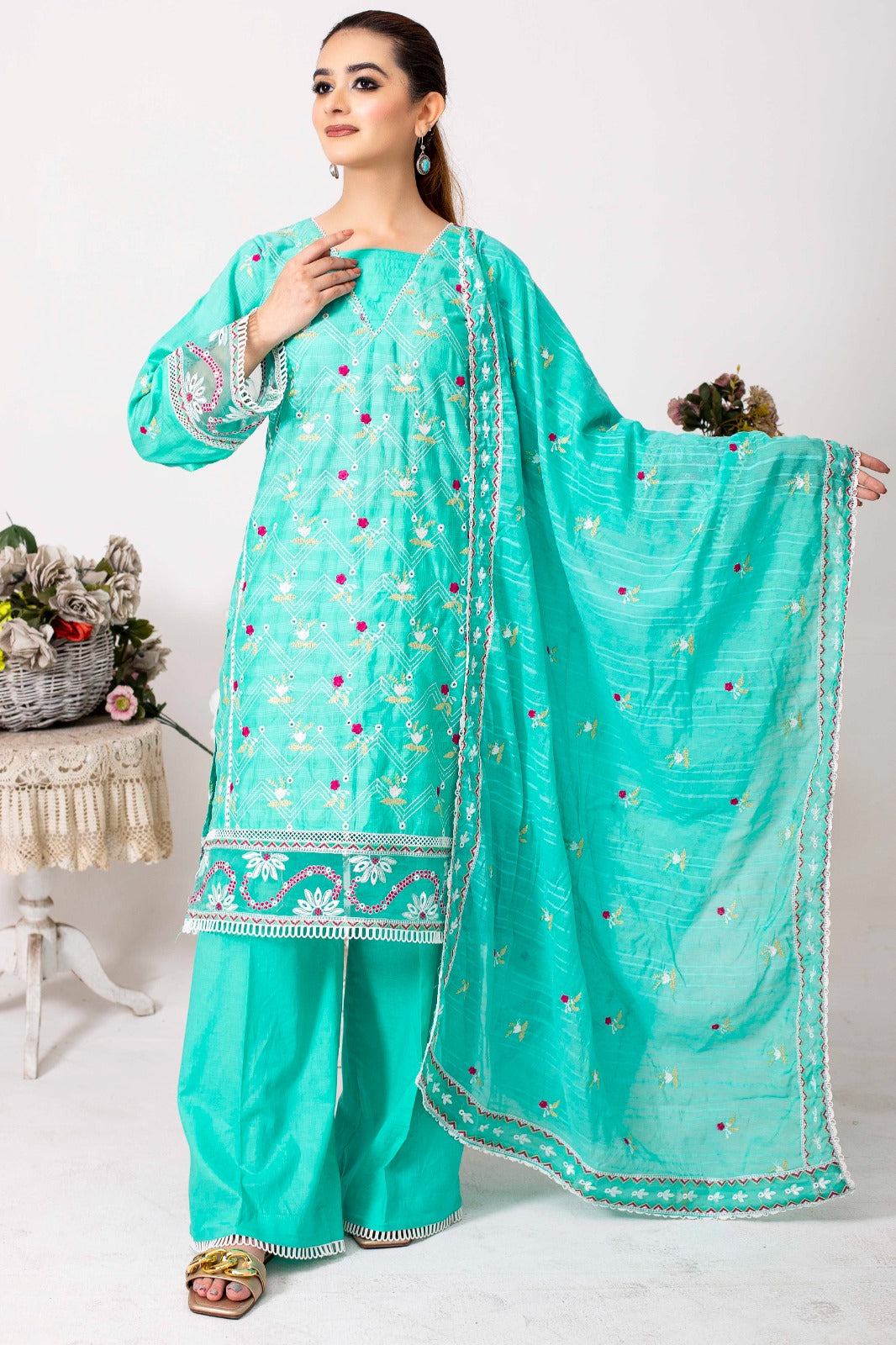 SS-1019 – Green Embroidered Chiffon Kurta Set