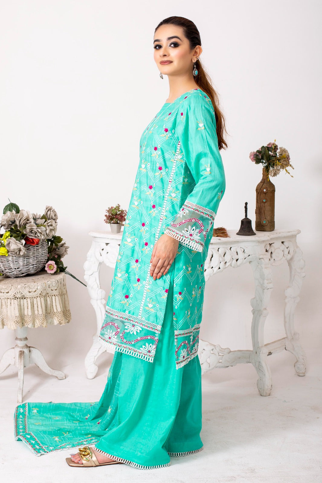 SS-1019 – Green Embroidered Chiffon Kurta Set