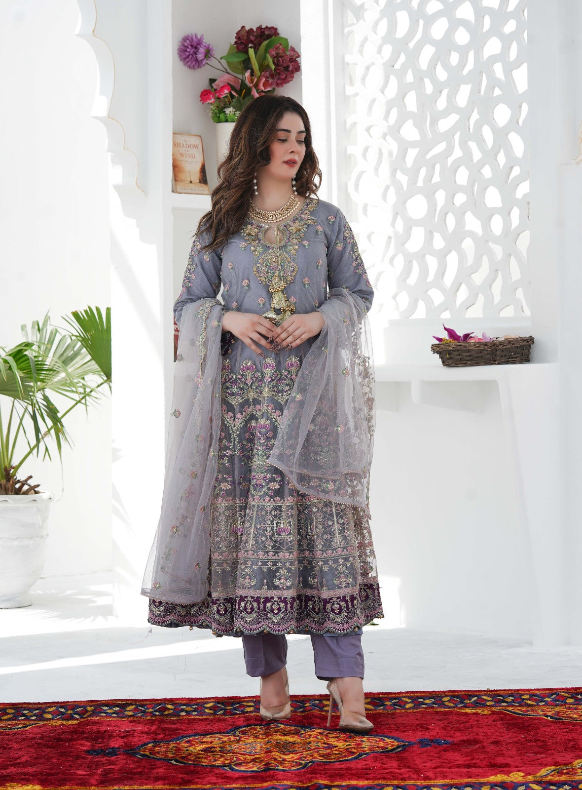 SS-1024 – Multihead Embroidered Firak with Crystal Handwork ✨