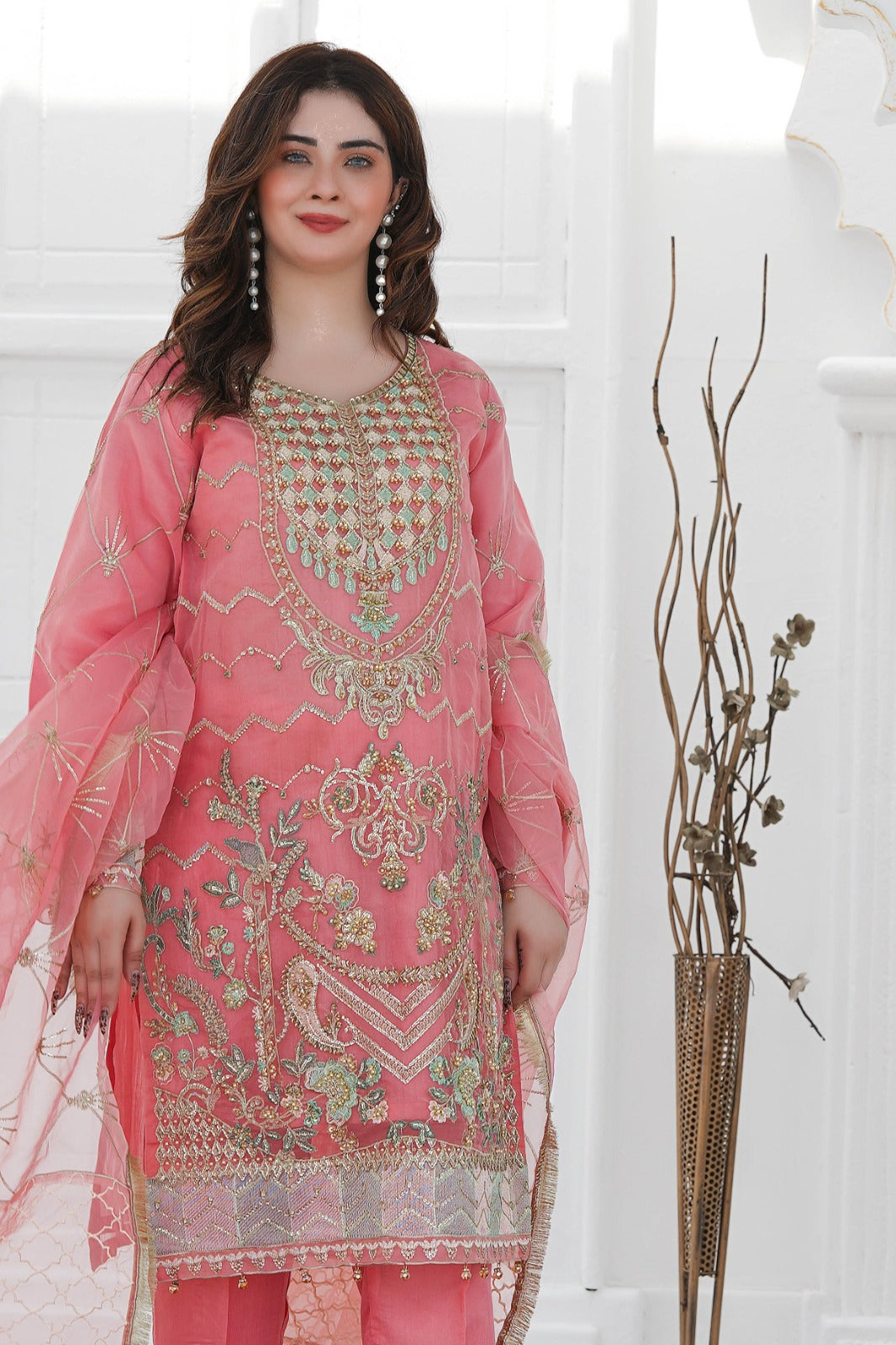 SS-1032 – Elegant Pink Organza Kurta Set with Adda Work 🌷